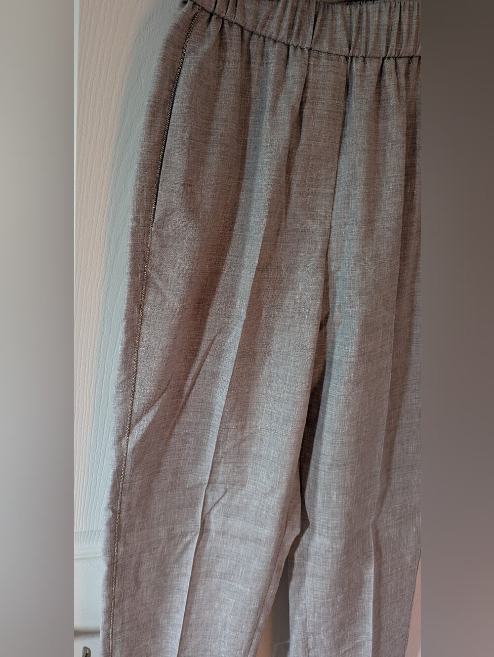 Peserico Light Gray Women's Trousers - Elegant Straight Leg With Sparkle Strip - Picture 3 of 6